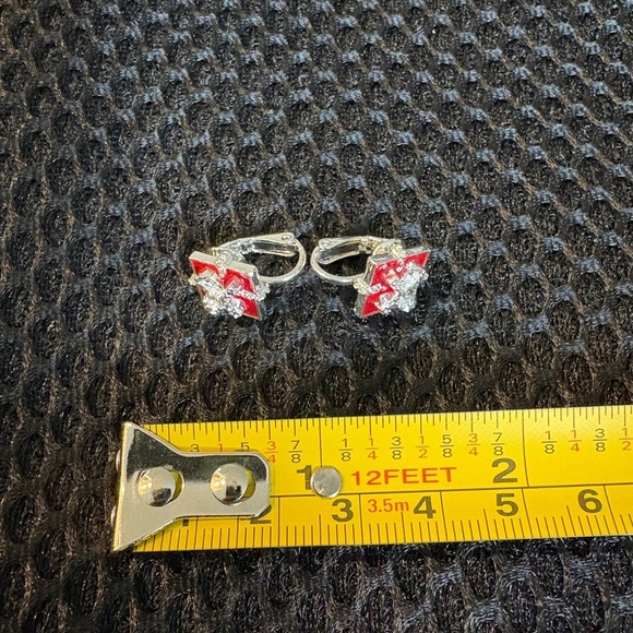 Vintage Avon Red & Silver Rhinestone Bow Clip-On Earrings - Picture 6 of 11
